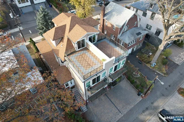 $6,500 | 37 Myrtle Avenue, Edgewater, NJ 07020