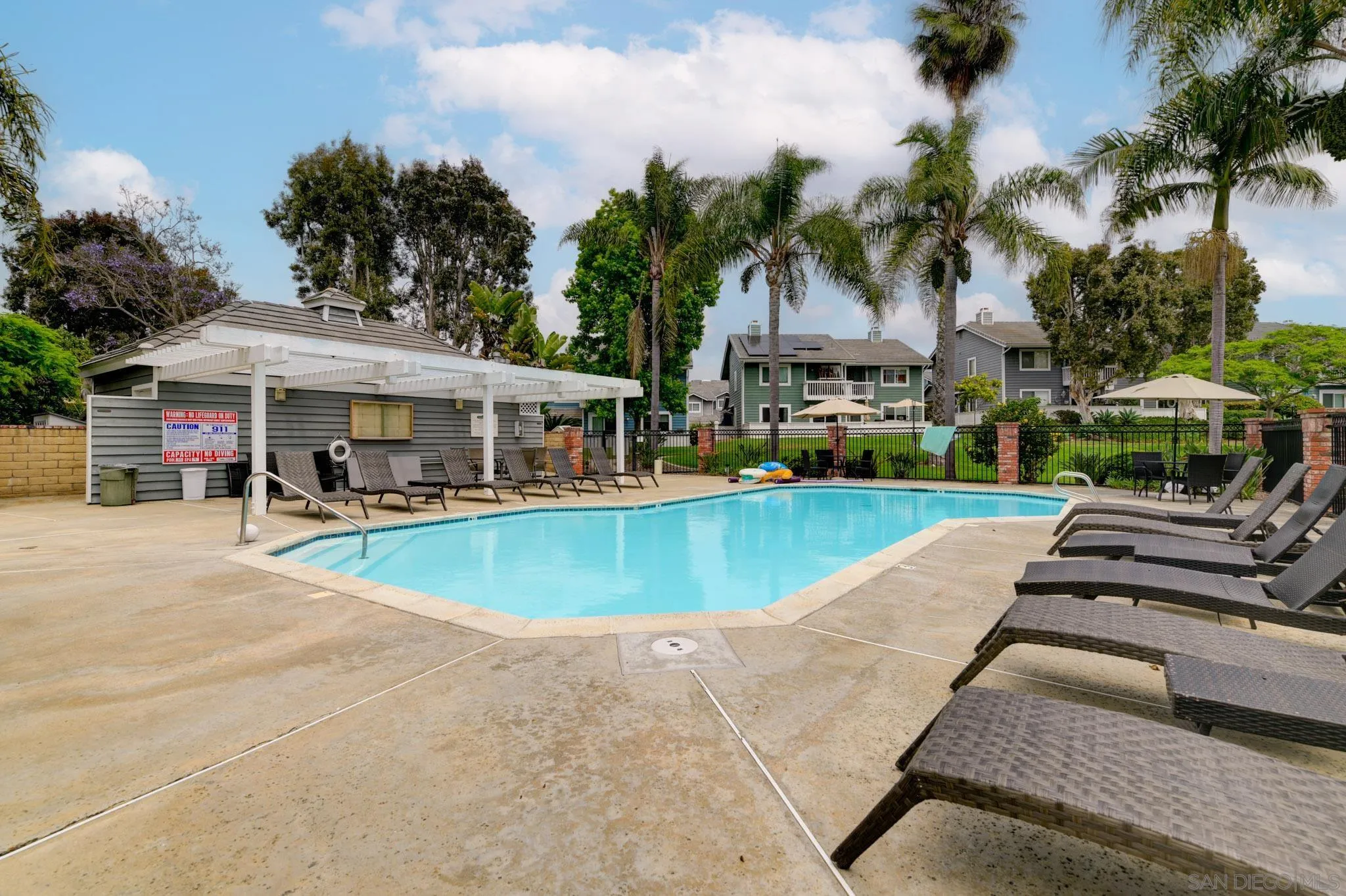 418 Summer View Circle Encinitas, CA 92024 - Photo 29 of 30 a view of a house with swimming pool and sitting area