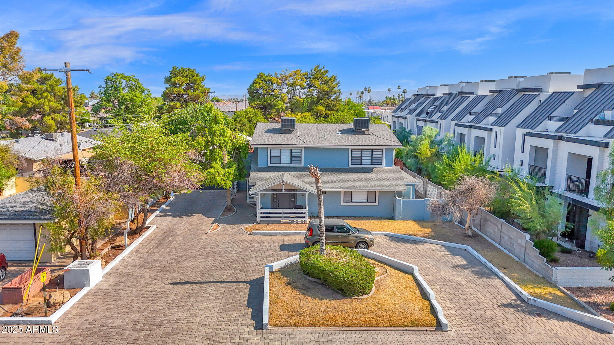 3217 East Flower Street Phoenix, AZ 85018 - Photo 7 of 60 9-web-or-mls-DJI_20250715161500_0130_D