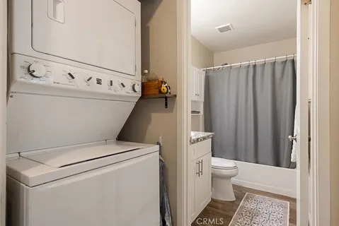 $440,000 | 1313 Vía Santiago, Unit A, Corona, CA 92882