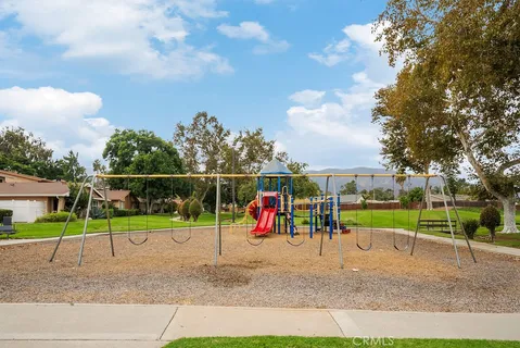 $440,000 | 1313 Vía Santiago, Unit A, Corona, CA 92882