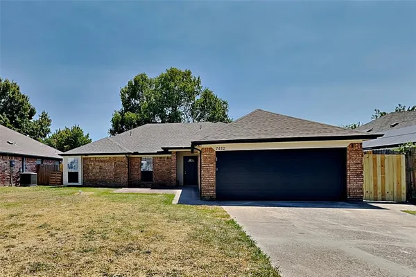 $2,150 | 7412 Dana Lane, North Richland Hills, TX 76182