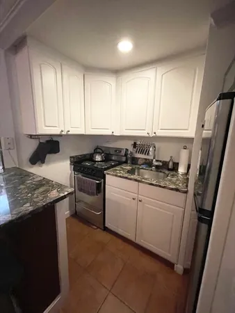 $2,550 | 36 Joy Street, Unit F1, Boston, MA 02114