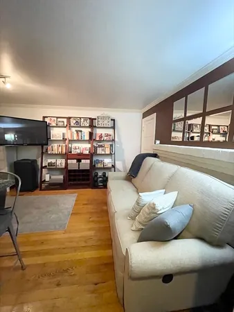 $2,550 | 36 Joy Street, Unit F1, Boston, MA 02114