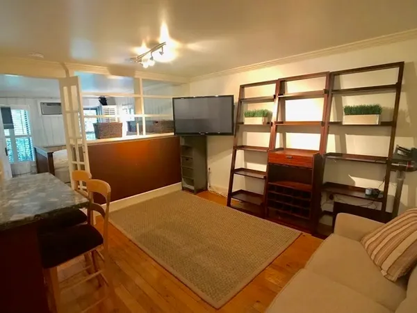 $2,550 | 36 Joy Street, Unit F1, Boston, MA 02114