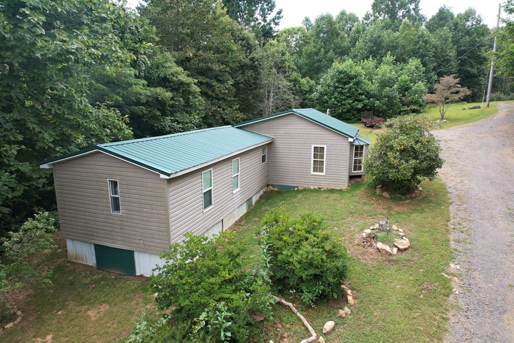 5529 Chances Creek Road Fancy Gap, VA 24328 - Photo 3 of 36 Gallery Image 3