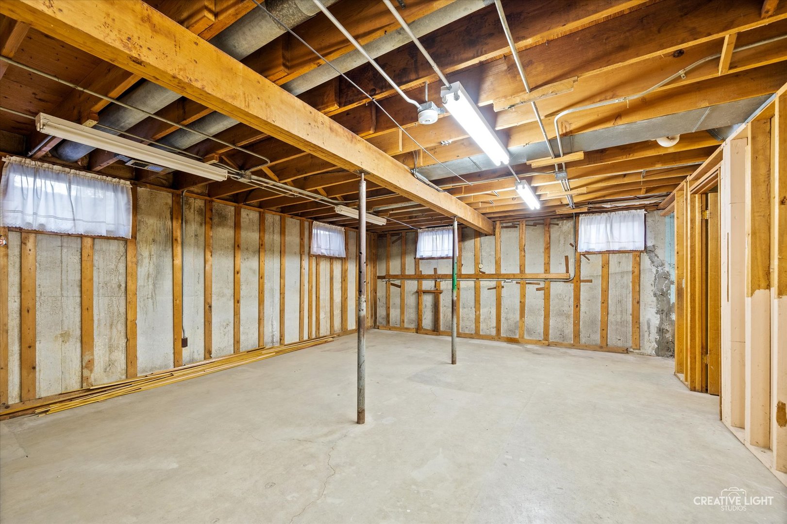 1111 Laurel Drive Aurora, IL 60506 - Photo 18 of 22 a view of an empty room