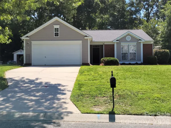 $355,000 | 8012 Sheckler Lane, Matthews, NC 28104