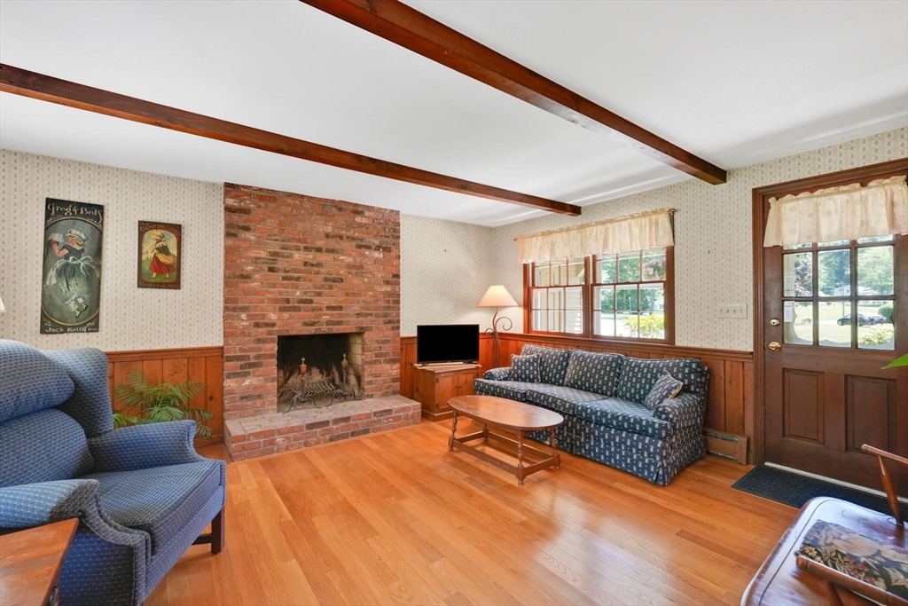 13 Pleasant View Road Wilbraham, MA 01095 - Photo 6 of 40