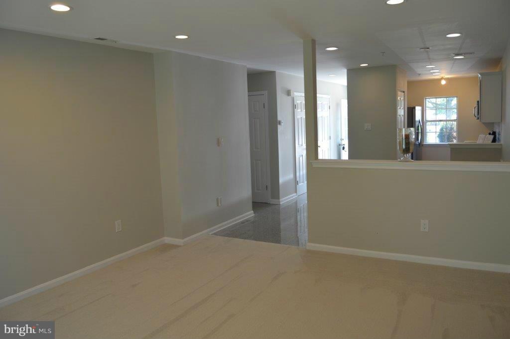 9270 Cherry Lane, Unit 64 Laurel, MD 20708 - Photo 8 of 23 Living Room