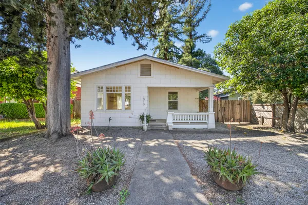 $335,000 | 1010 California Street, Redding, CA 96001