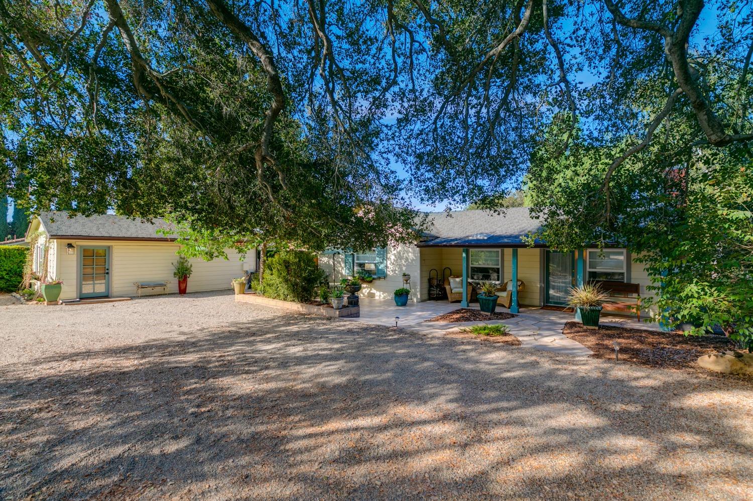 811 Tico Road Ojai, CA 93023 - Photo 43 of 50 Gallery Image 43