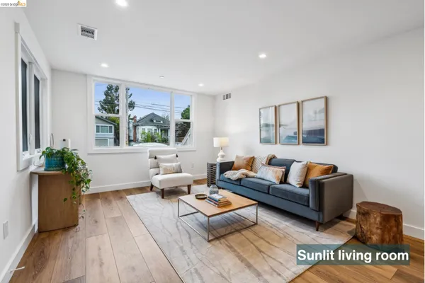 $1,750,000 | 667 Alcatraz Avenue, Oakland, CA 94609