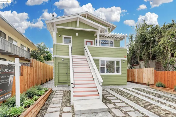 $1,750,000 | 667 Alcatraz Avenue, Oakland, CA 94609