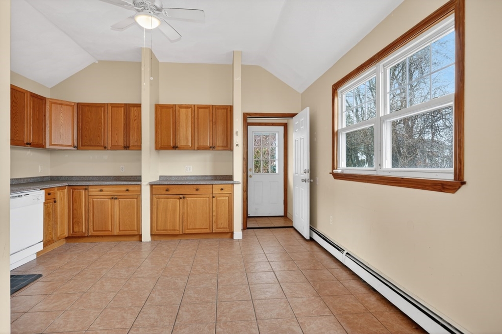 17 Mason Street Hudson, MA 01749 - Photo 11 of 28