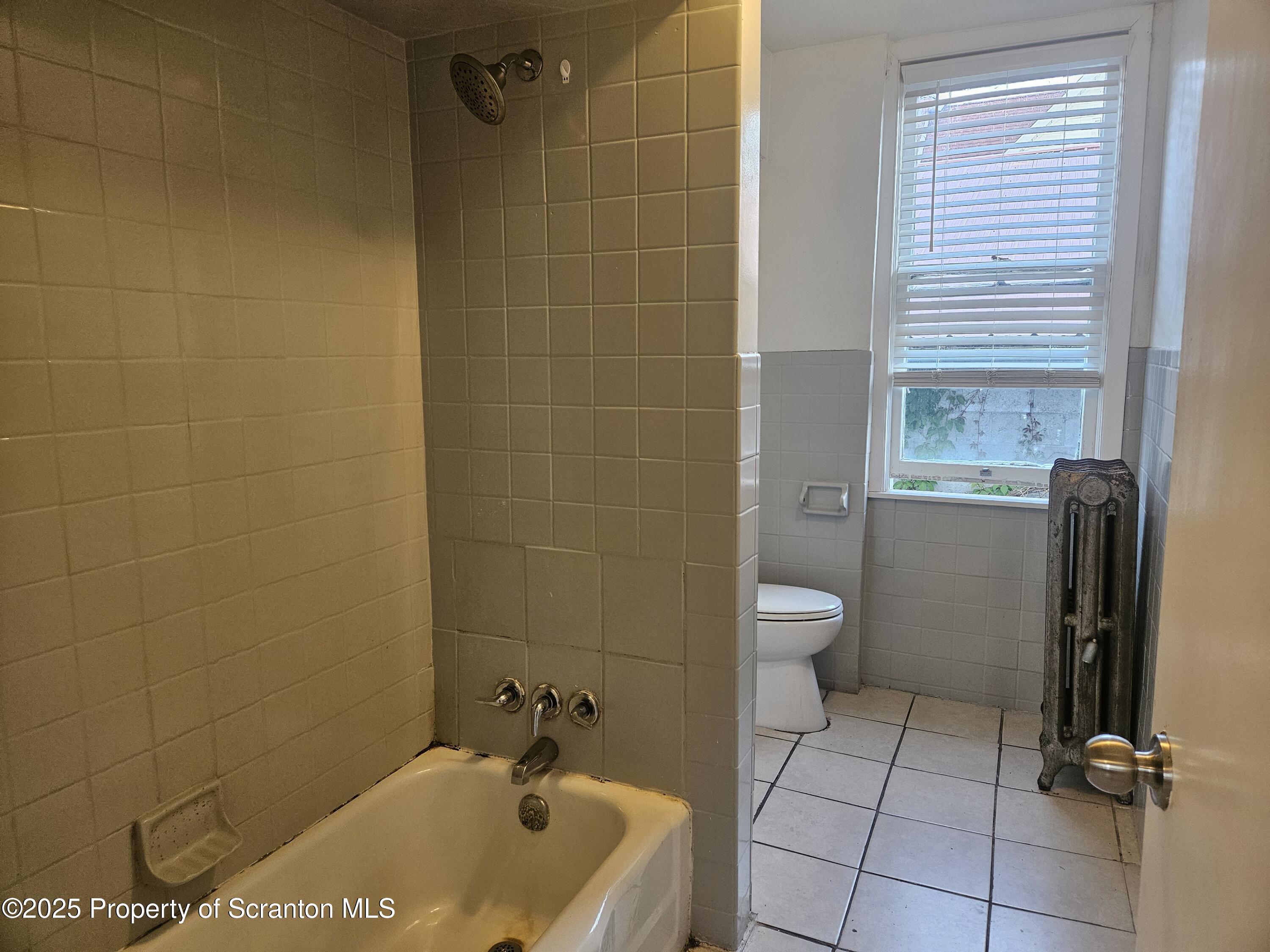 28 1/2 East Columbus Avenue, Unit 2 Pittston, PA 18640 - Photo 3 of 10 Bathroom