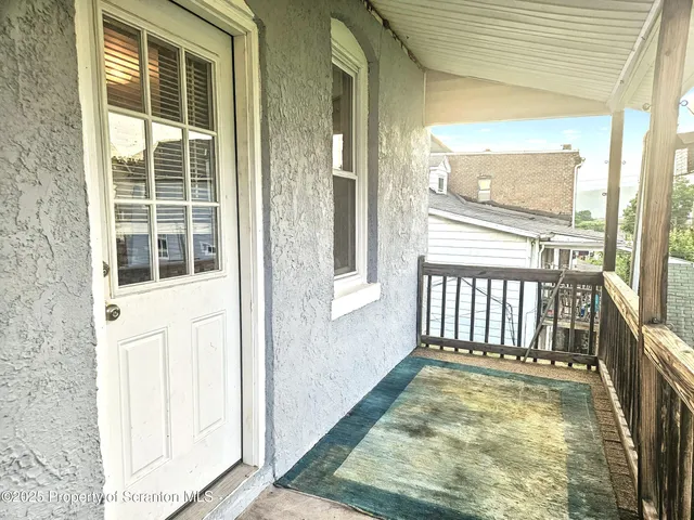 $1,200 | 28 1/2 East Columbus Avenue, Unit 2, Pittston, PA 18640