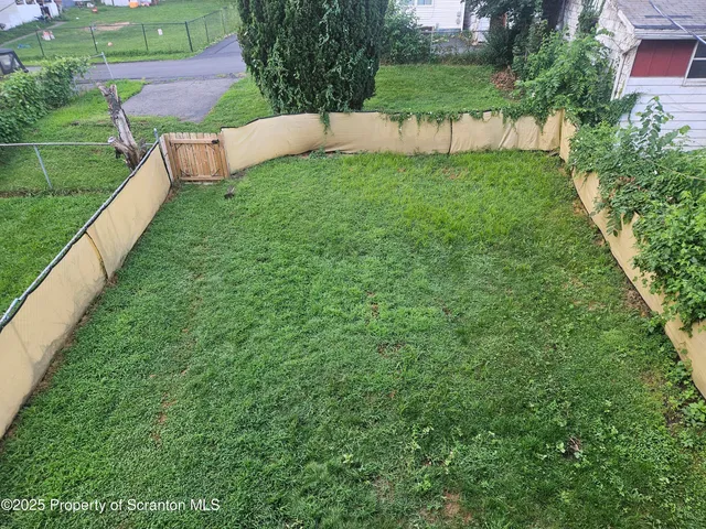 $1,200 | 28 1/2 East Columbus Avenue, Unit 2, Pittston, PA 18640