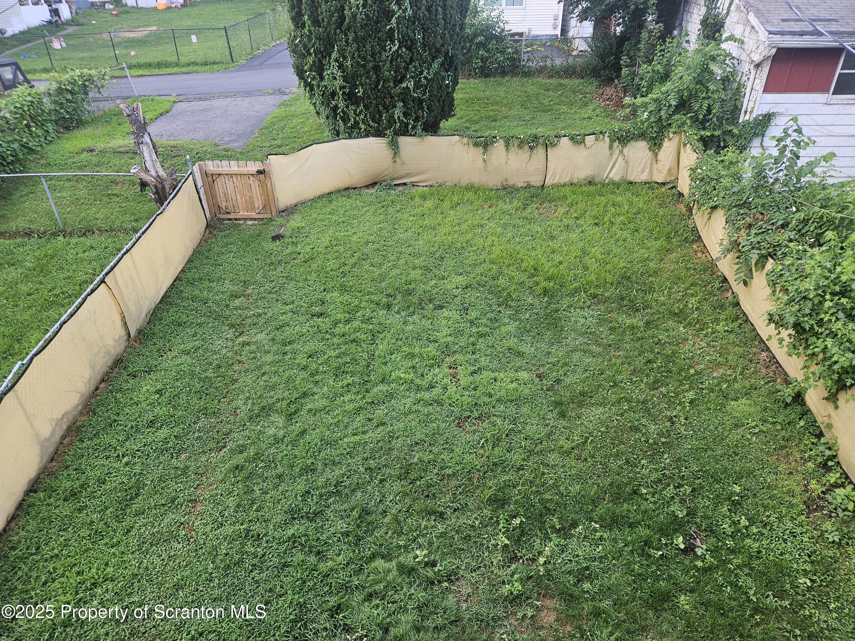 28 1/2 East Columbus Avenue, Unit 2 Pittston, PA 18640 - Photo 10 of 10 Shared Yard