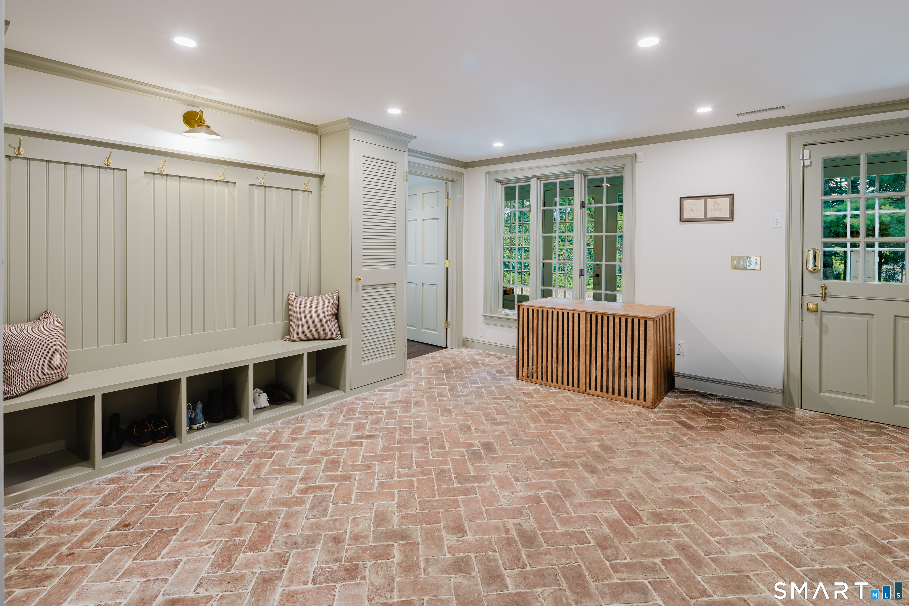 1760 Hillside Road Fairfield, CT 06824 - Photo 18 of 39