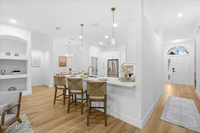 $495,000 | 548 East Silverthorn Lane, Ponte Vedra, FL 32081