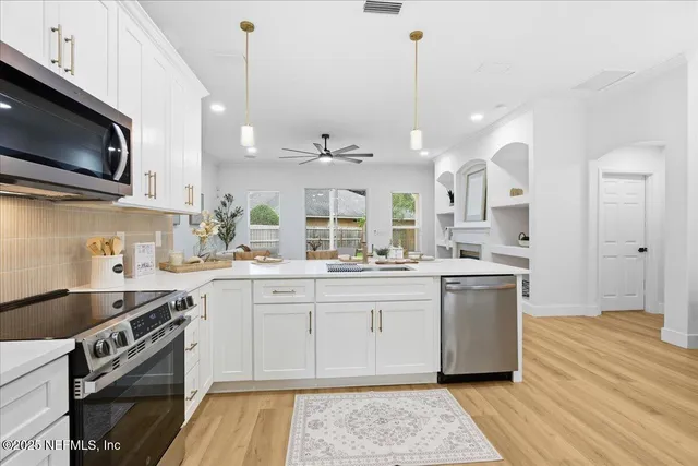 $495,000 | 548 East Silverthorn Lane, Ponte Vedra, FL 32081