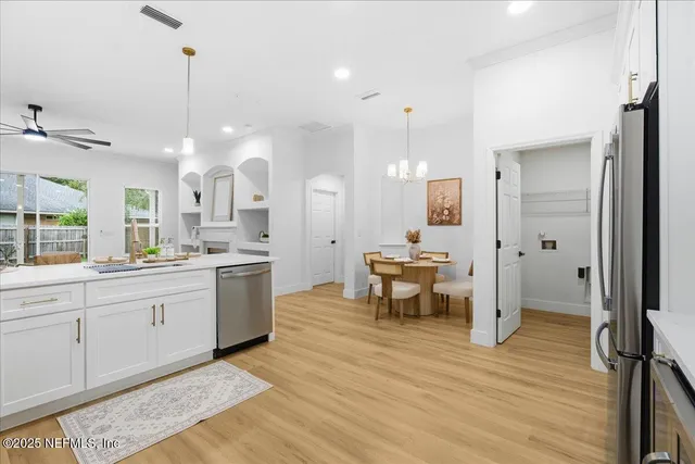 $495,000 | 548 East Silverthorn Lane, Ponte Vedra, FL 32081