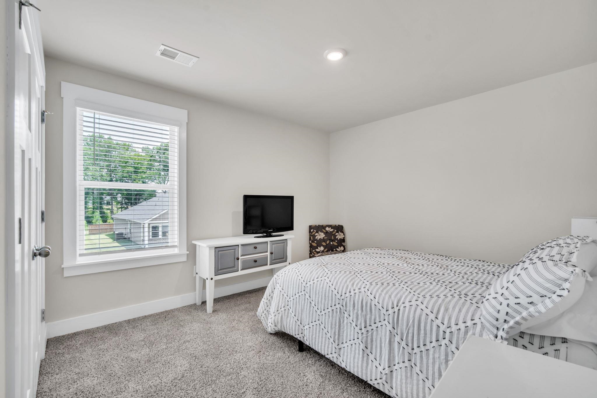 554 Laxton Road Greer, SC 29651 - Photo 10 of 30