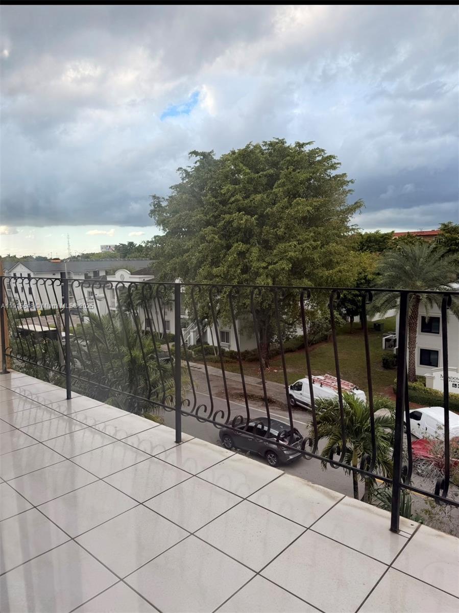 1900 West 54th Street, Unit 320 Hialeah, FL 33012 - Photo 12 of 19