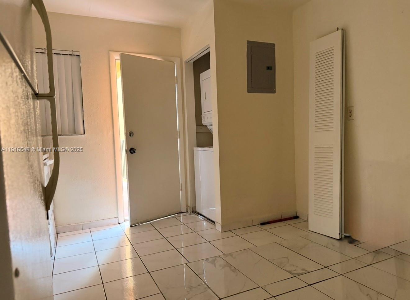 1900 West 54th Street, Unit 320 Hialeah, FL 33012 - Photo 8 of 19