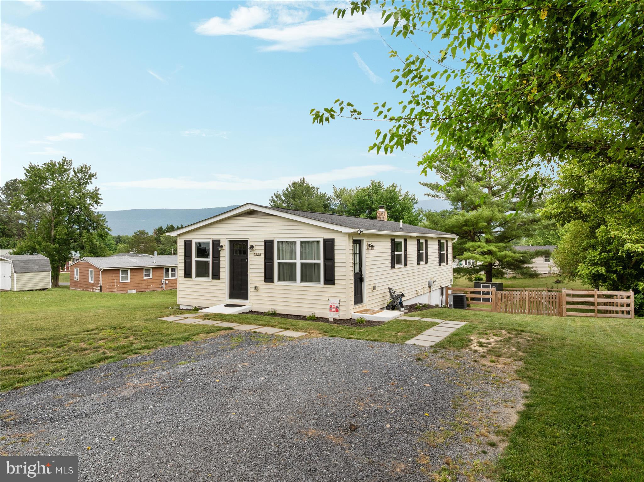 5848 Cardinal Street Mount Jackson, VA 22842 - Photo 27 of 43 Front view of home