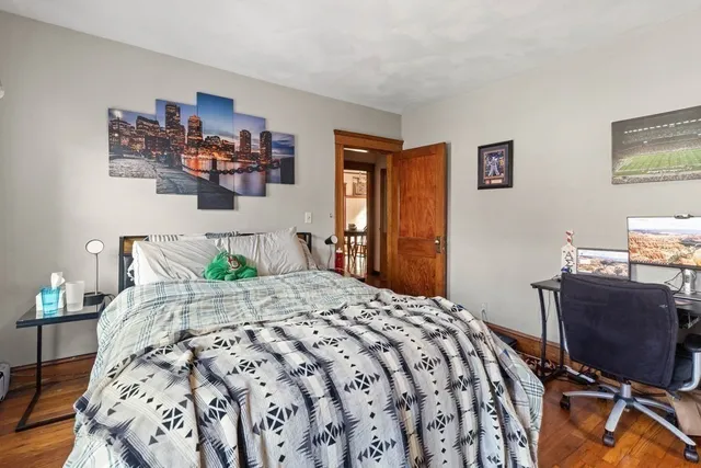 $2,500 | 51 Sargent Avenue, Unit 2, Somerville, MA 02145