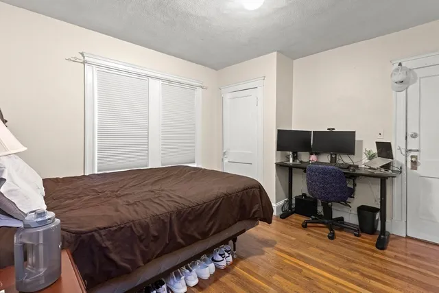 $2,500 | 51 Sargent Avenue, Unit 2, Somerville, MA 02145