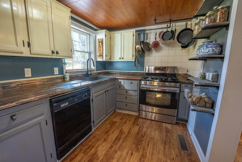 4900 Dugspur Road Dugspur, VA 24325 - Photo 40 of 86 Gallery Image 40