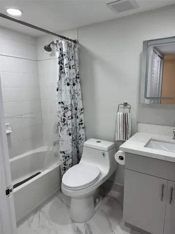 $2,400 | Pembroke Pines, Pembroke Pines, FL 33024