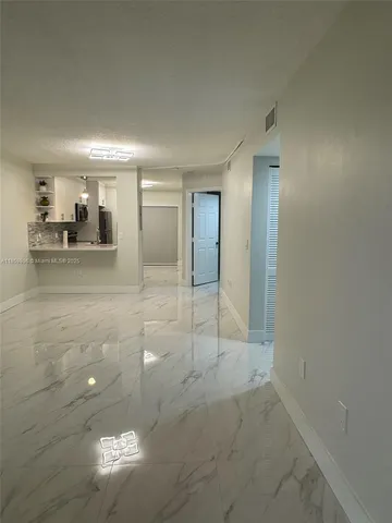 $2,400 | Pembroke Pines, Pembroke Pines, FL 33024