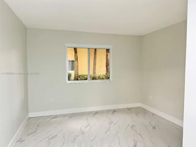 $2,400 | Pembroke Pines, Pembroke Pines, FL 33024