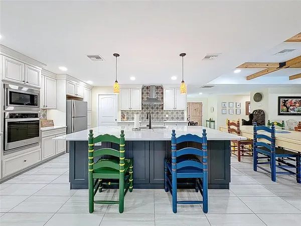 $899,900 | 8423 East Zephyr Wing Court, Floral City, FL 34436