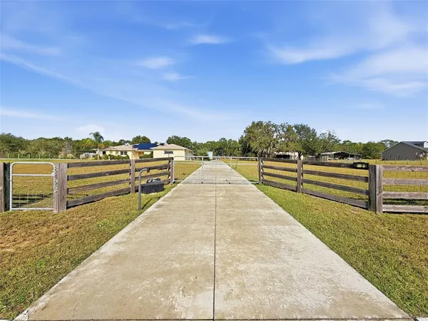 $899,900 | 8423 East Zephyr Wing Court, Floral City, FL 34436