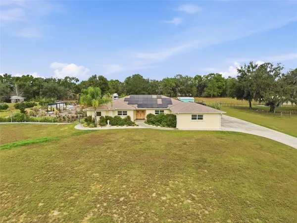$899,900 | 8423 East Zephyr Wing Court, Floral City, FL 34436