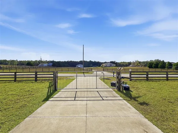 $899,900 | 8423 East Zephyr Wing Court, Floral City, FL 34436