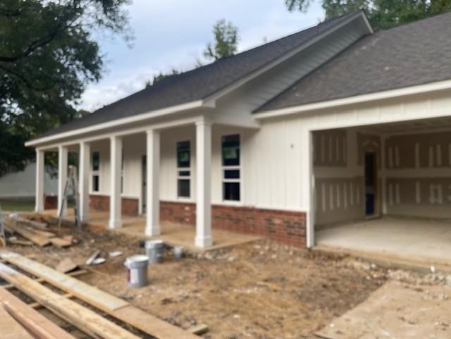 1820 Indian Creek Road Brighton, TN 38011 - Photo 2 of 15 a front view of a house