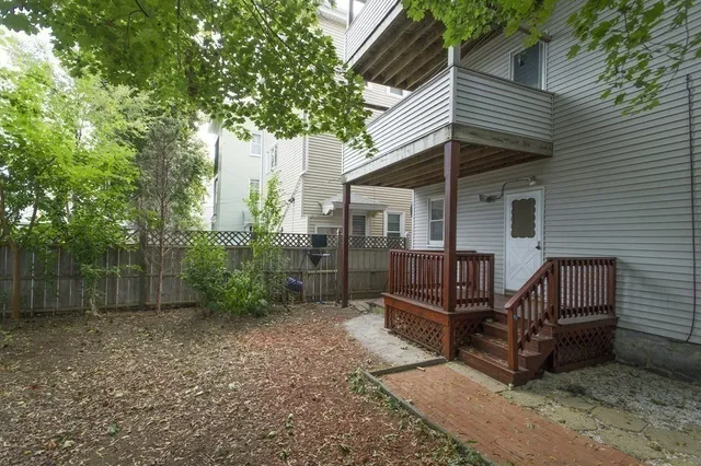 $1,995 | 14 East Milton Road, Unit 4C, Brookline, MA 02445