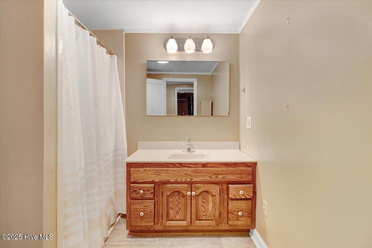 125 West Pine Street Pine Level, NC 27568 - Photo 21 of 36 34-125 W Pine St-34