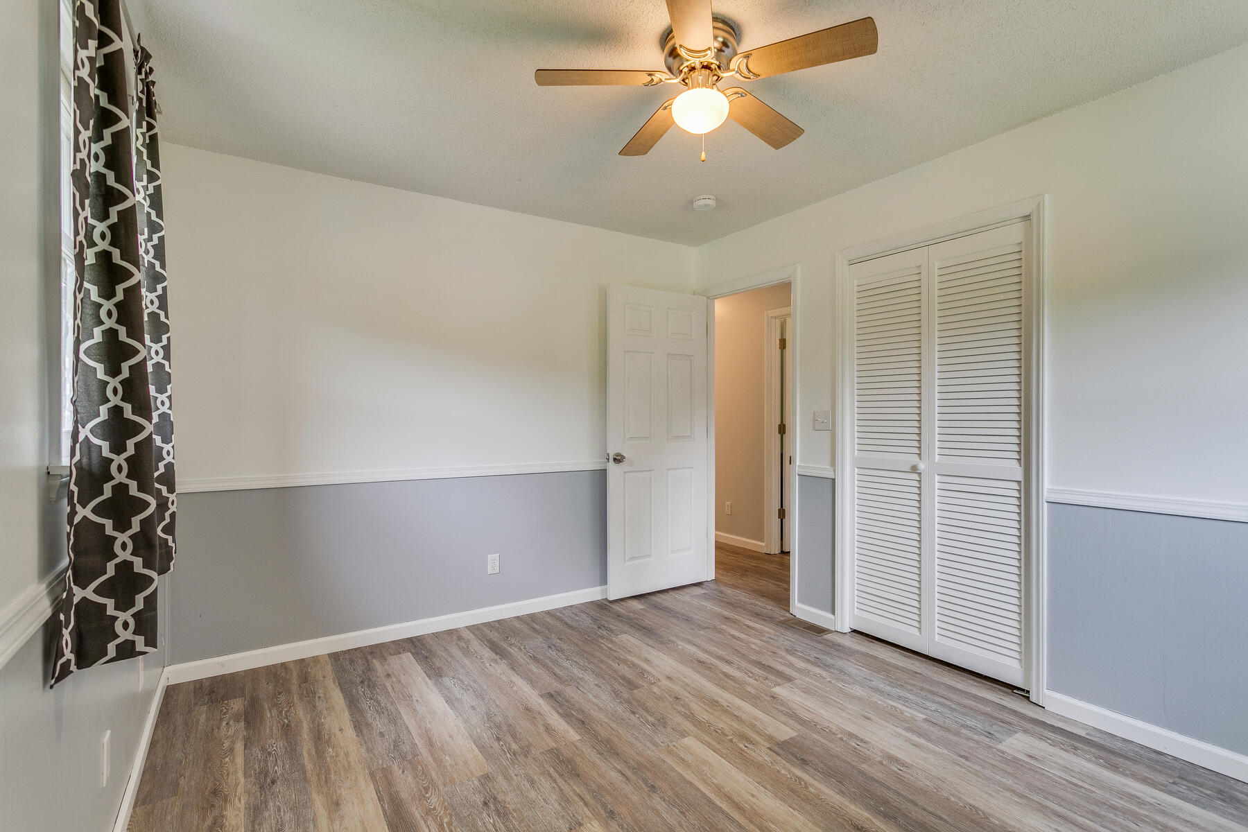324 Berry Hill Road Elizabethton, TN 37643 - Photo 21 of 38 021