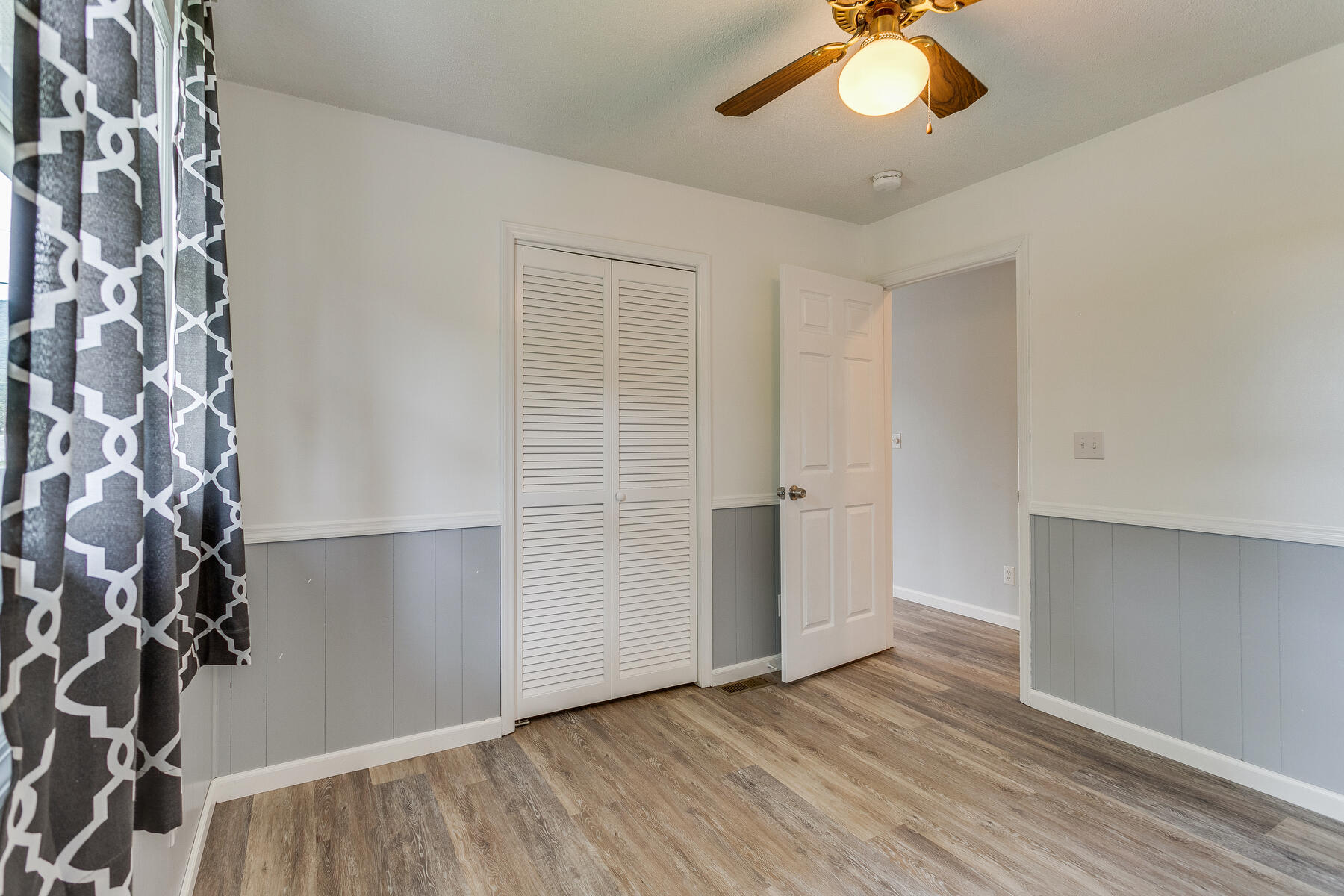 324 Berry Hill Road Elizabethton, TN 37643 - Photo 25 of 38 025