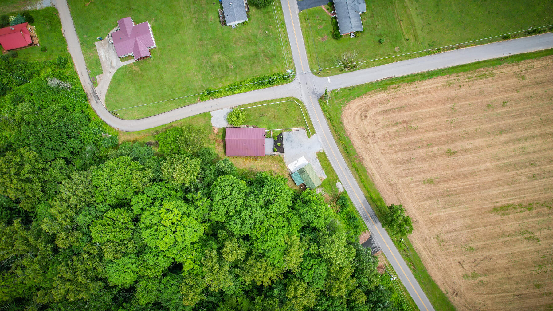 324 Berry Hill Road Elizabethton, TN 37643 - Photo 38 of 38 105