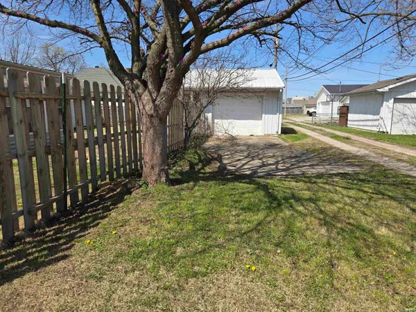 $197,500 | 1218 McKinley Avenue, Vincennes, IN 47591