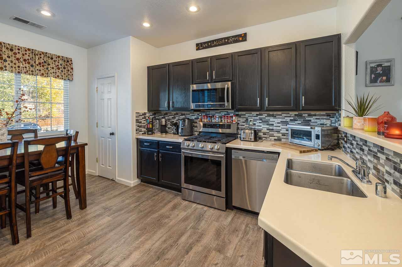 1522 Crestview Road Fernley, NV 89408 - Photo 5 of 14 Photo 5