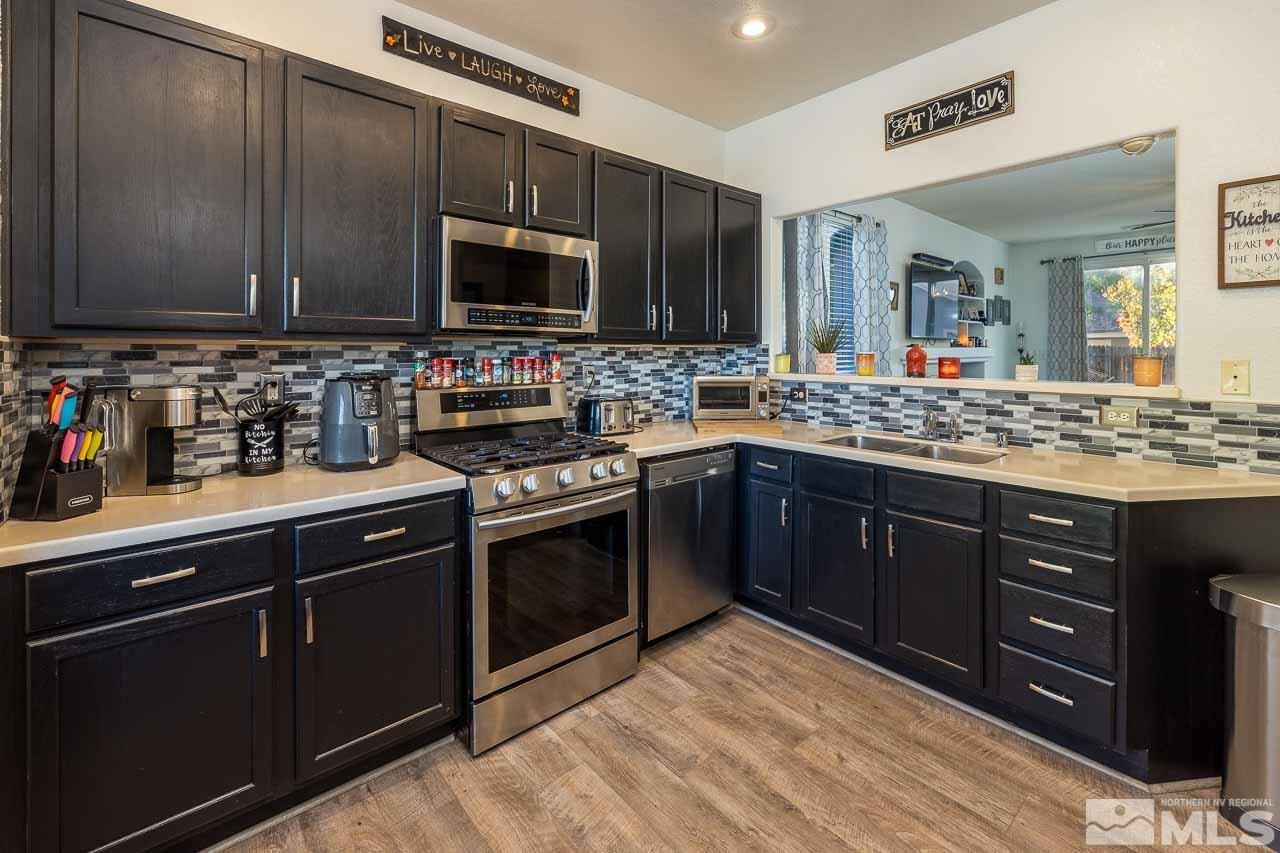 1522 Crestview Road Fernley, NV 89408 - Photo 6 of 14 Photo 6